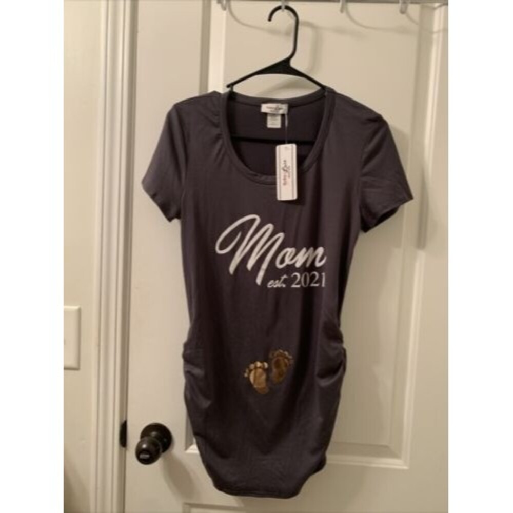 Ruby & Lace Women's Maternity Top Shirt "MOM est. 2021" Size Medium Gray